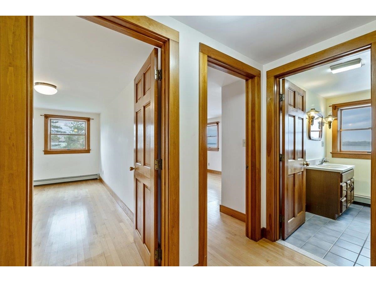 52 Lakewood Drive