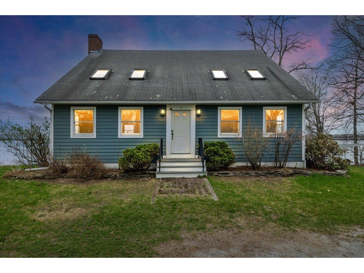 52 Lakewood Drive