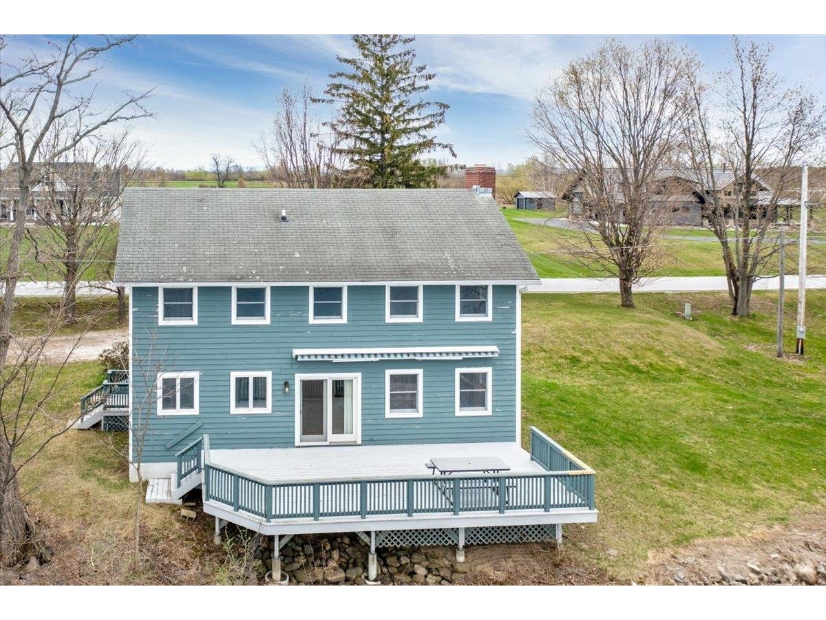 52 Lakewood Drive