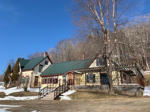 52 Upper Road