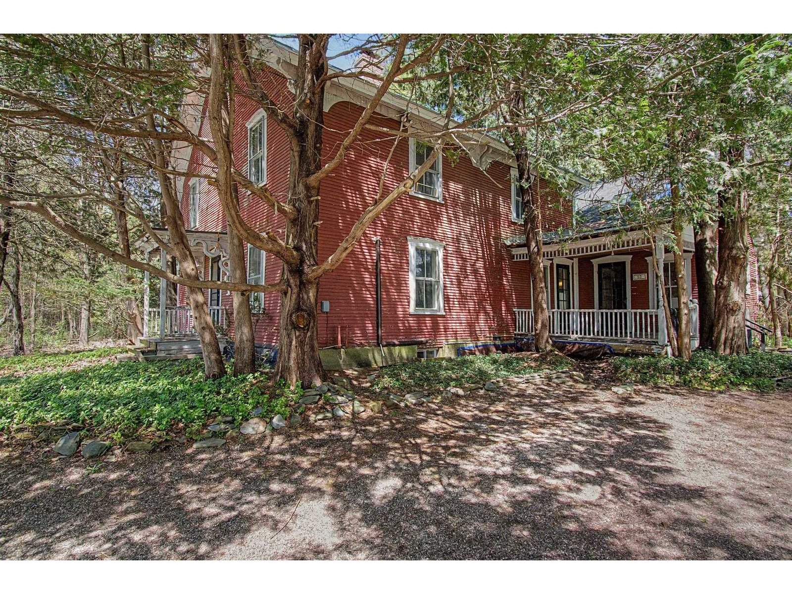 52 Weed Road