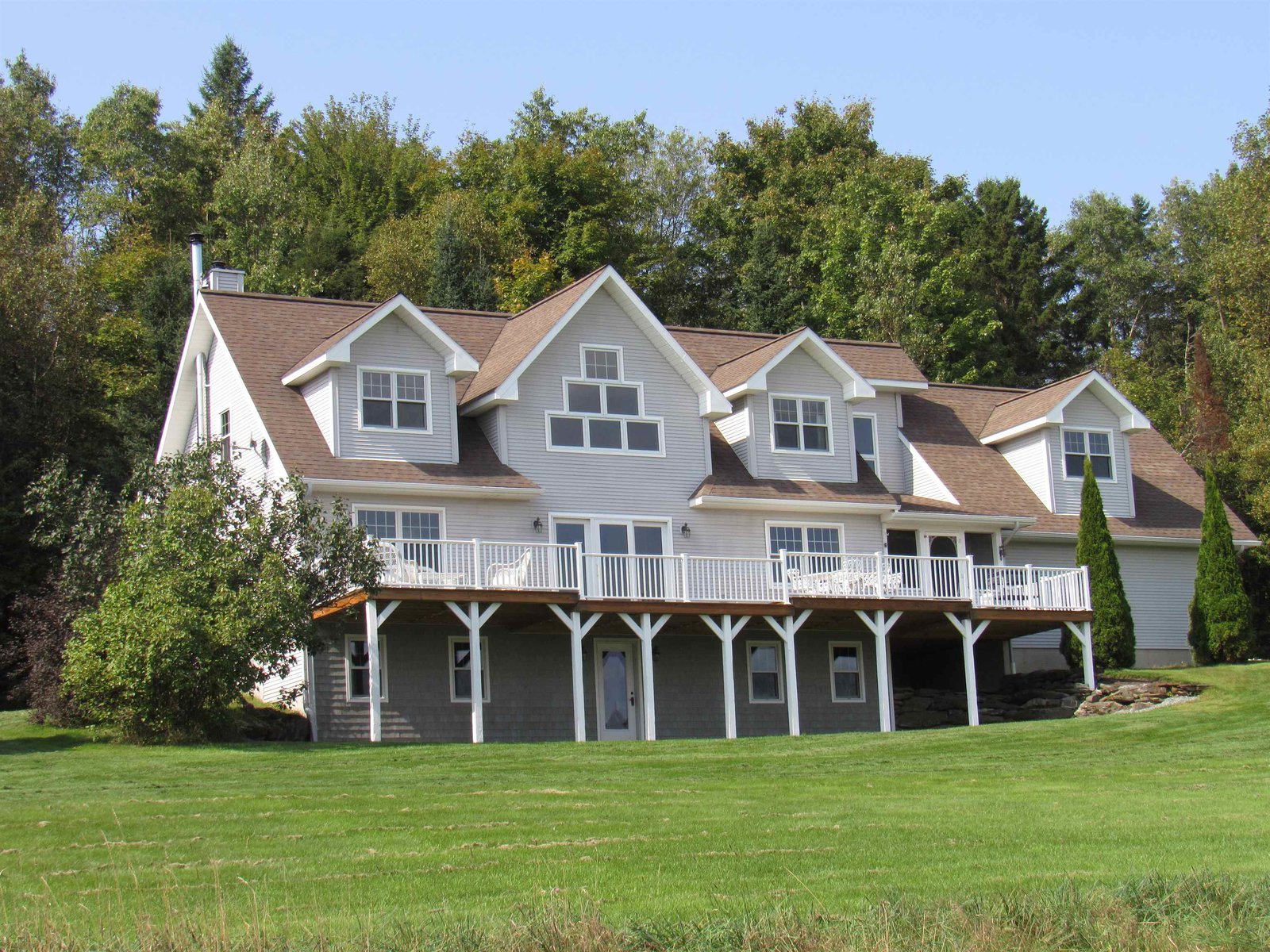 Windows and Deck are View Facing