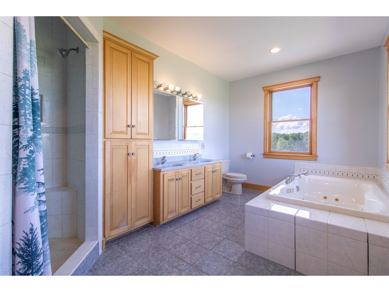 Primary bath