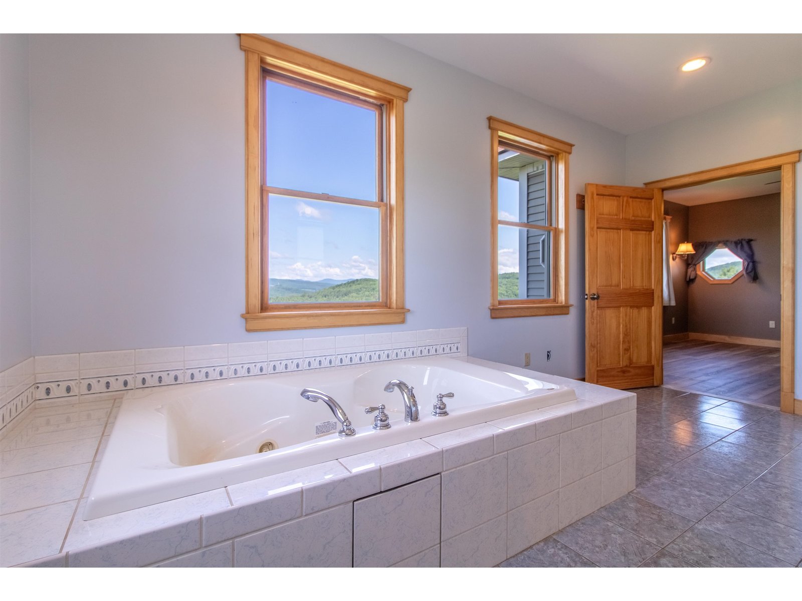 tub with a VIEW!!