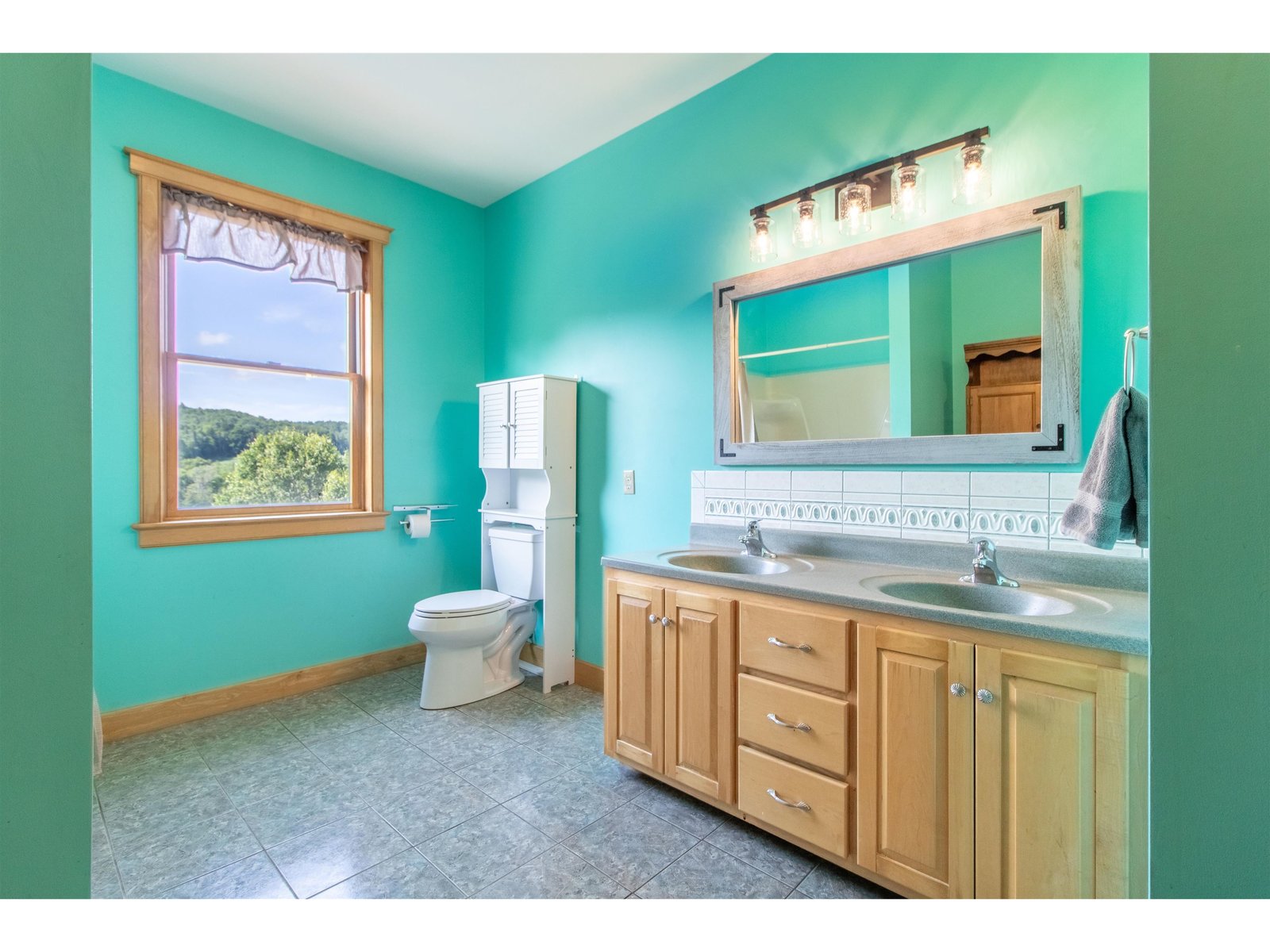 main upstairs bath