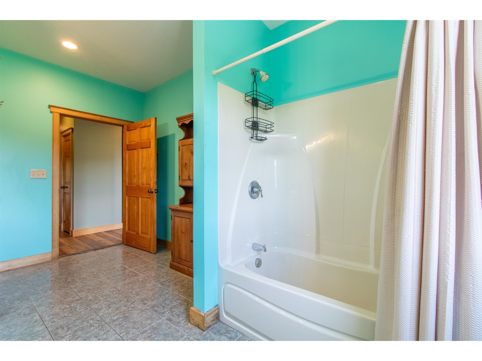 main upstairs bath