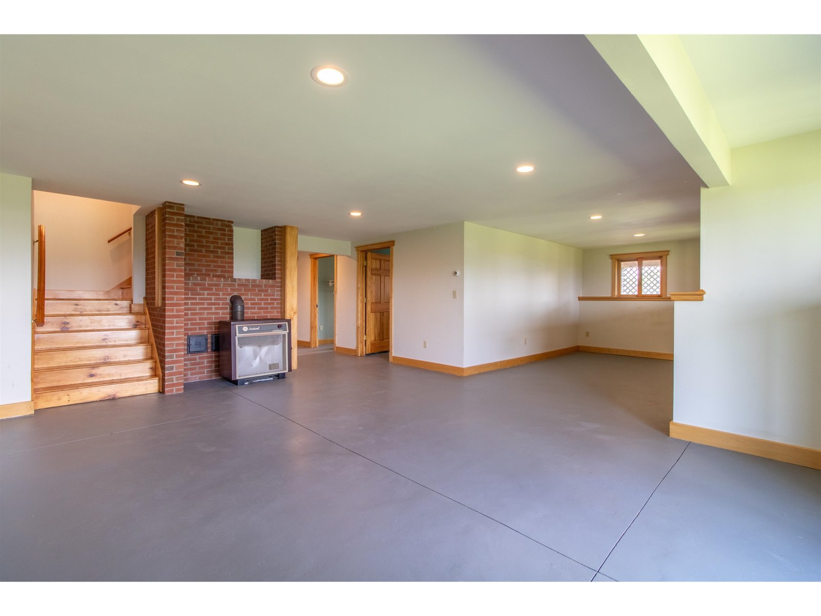 lower level family space
