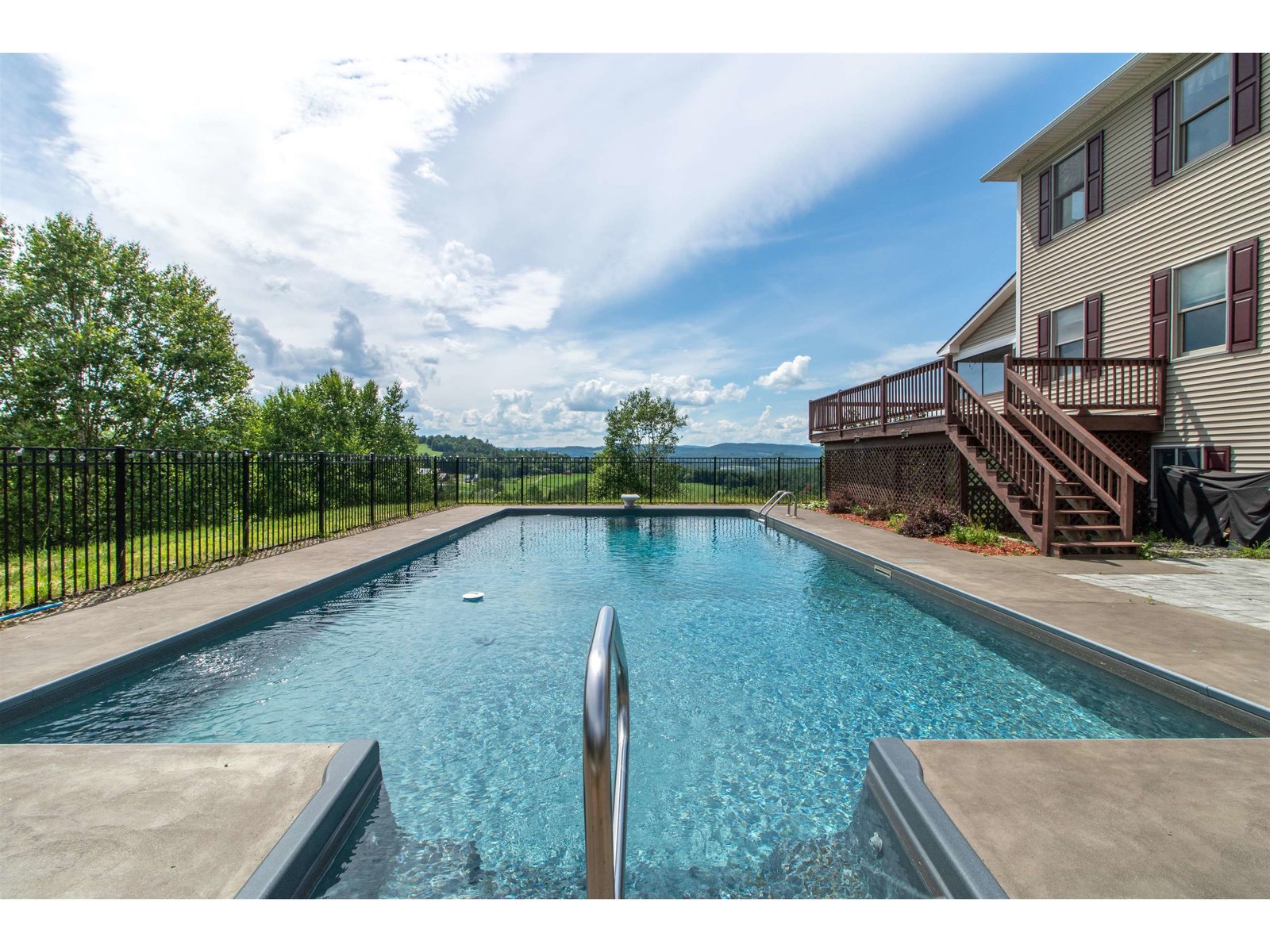 525 Sheldon Brook Road