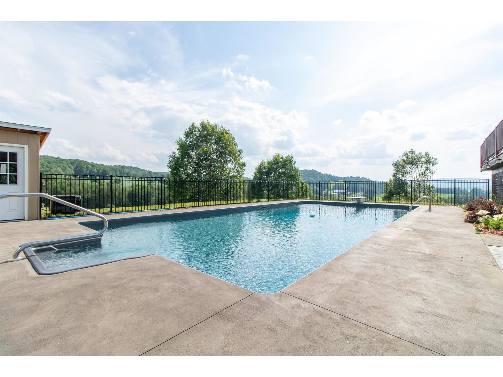 525 Sheldon Brook Road