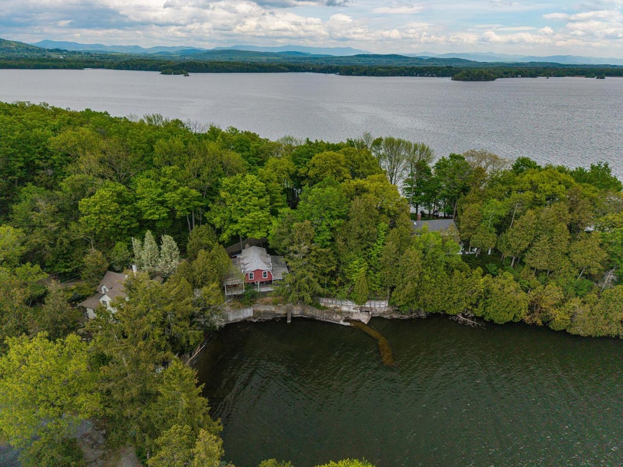 526 Flat Rock Road, Charlotte