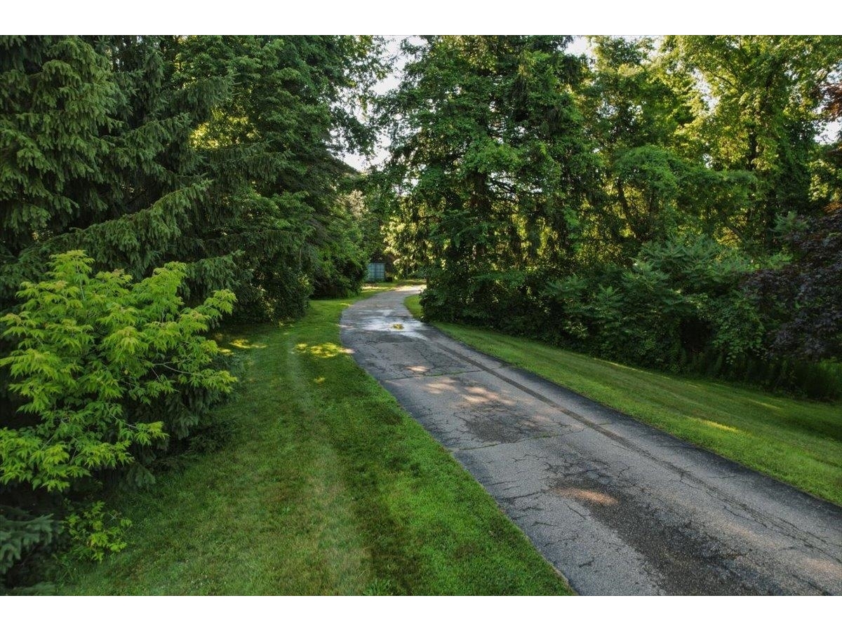 527 Heineberg Drive