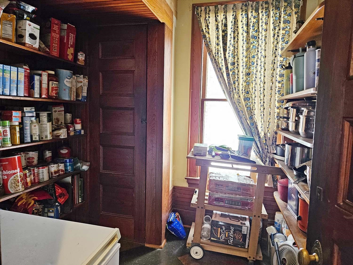 Kitchen Pantry