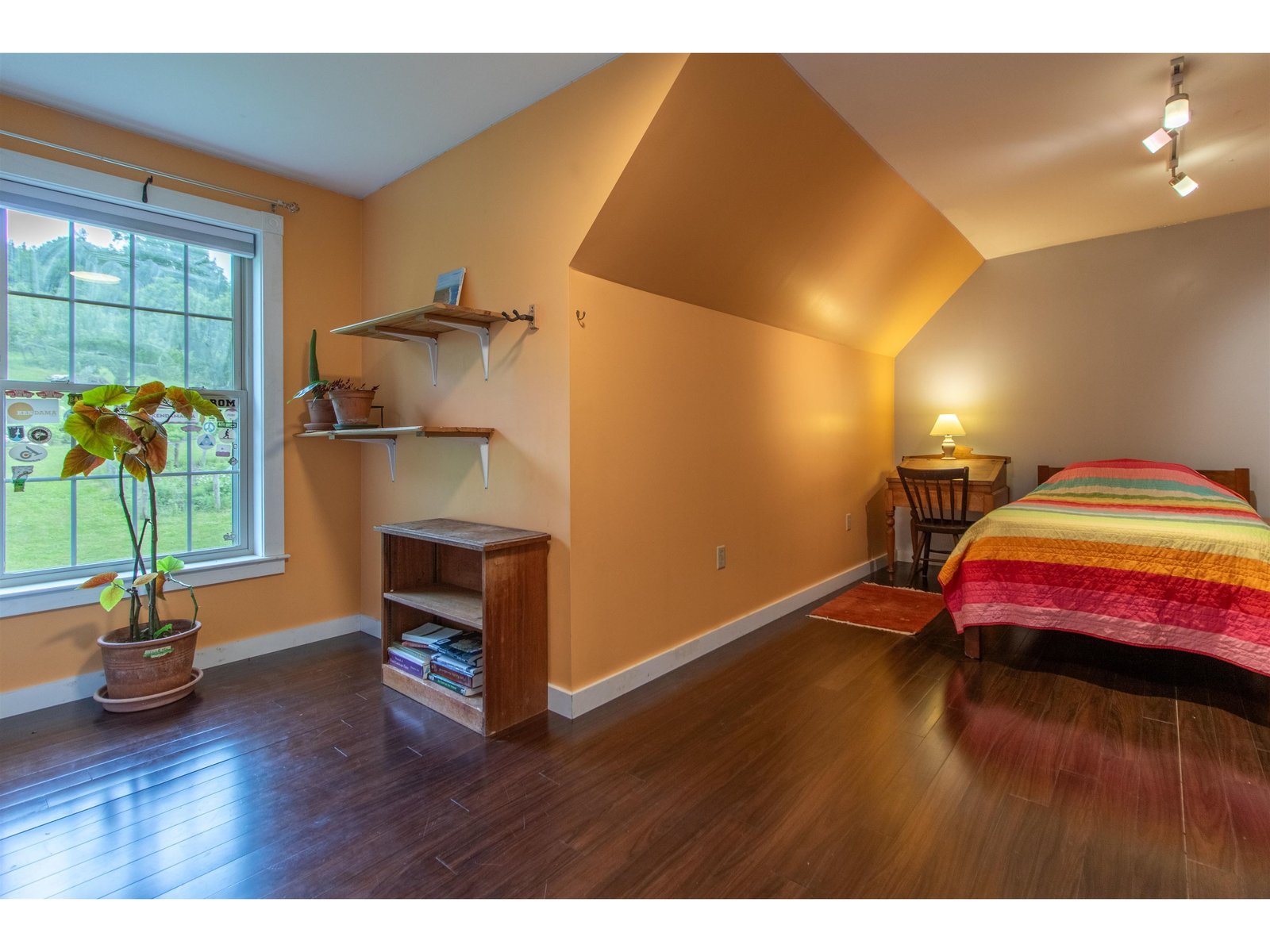 527 Mud Hollow Road