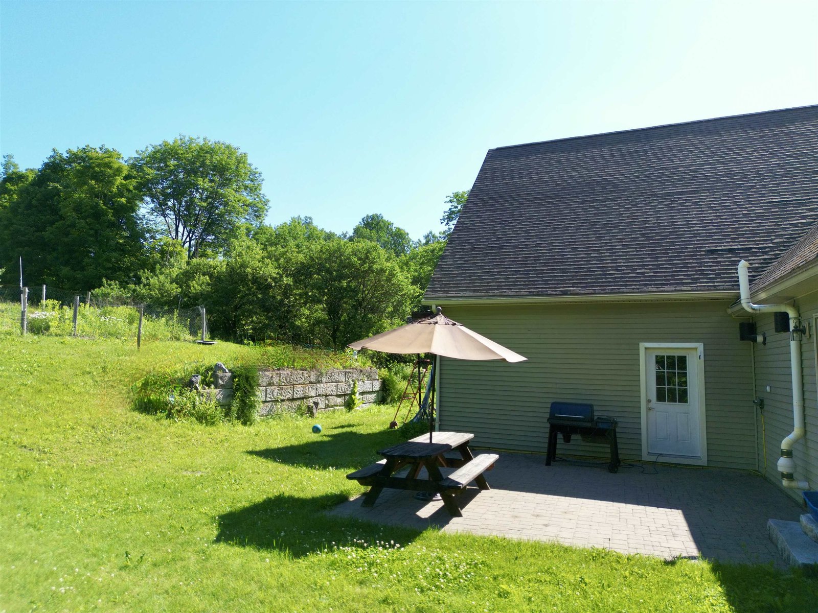 527 Mud Hollow Road