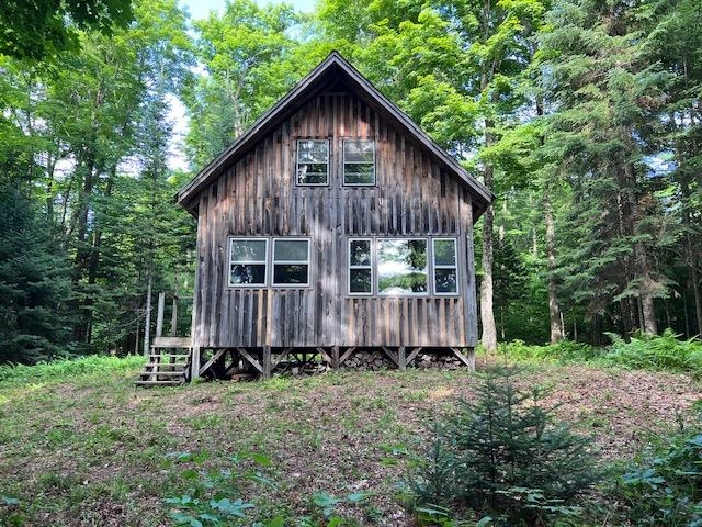 528 Paradise Lane