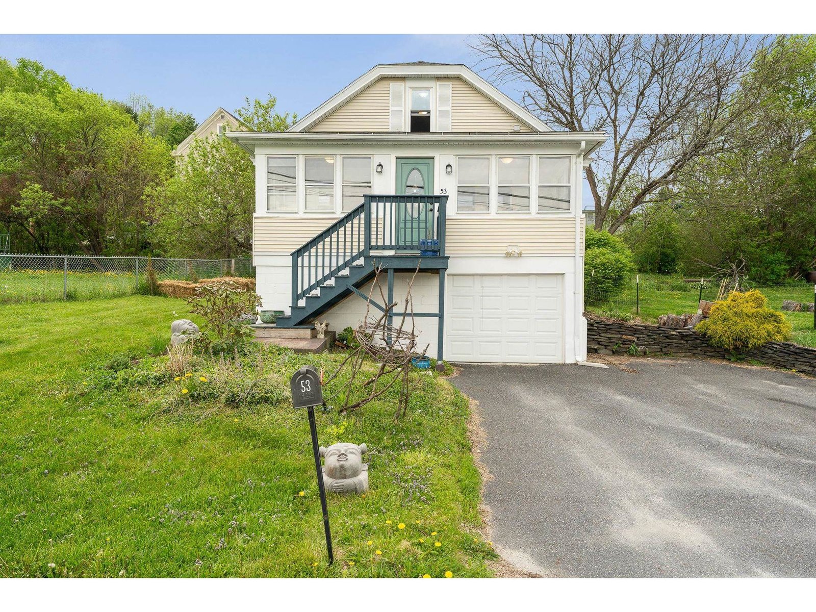 53 Bassett Street