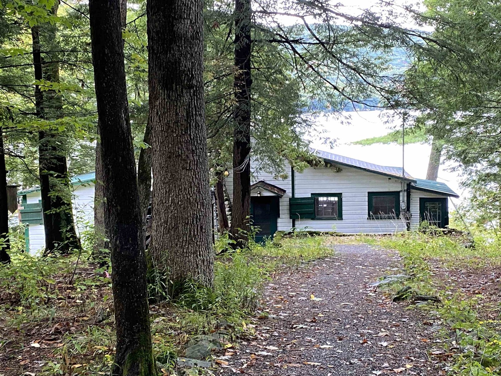 53 Lakeview Drive