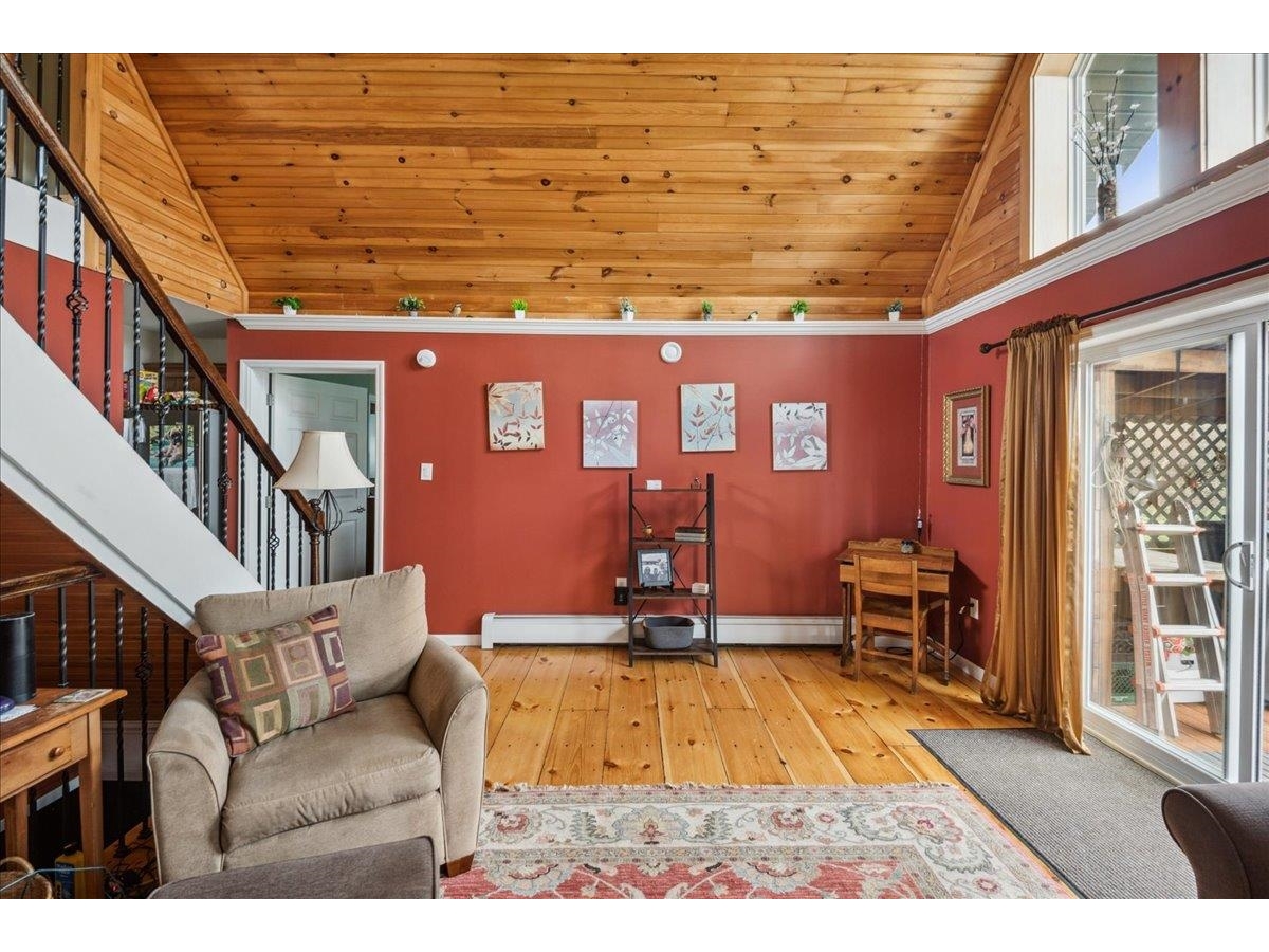 53 Moccasin Avenue