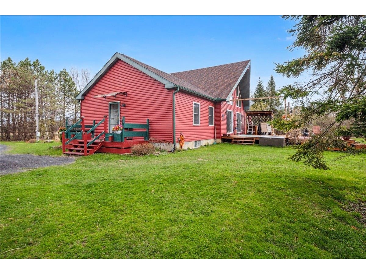 53 Moccasin Avenue