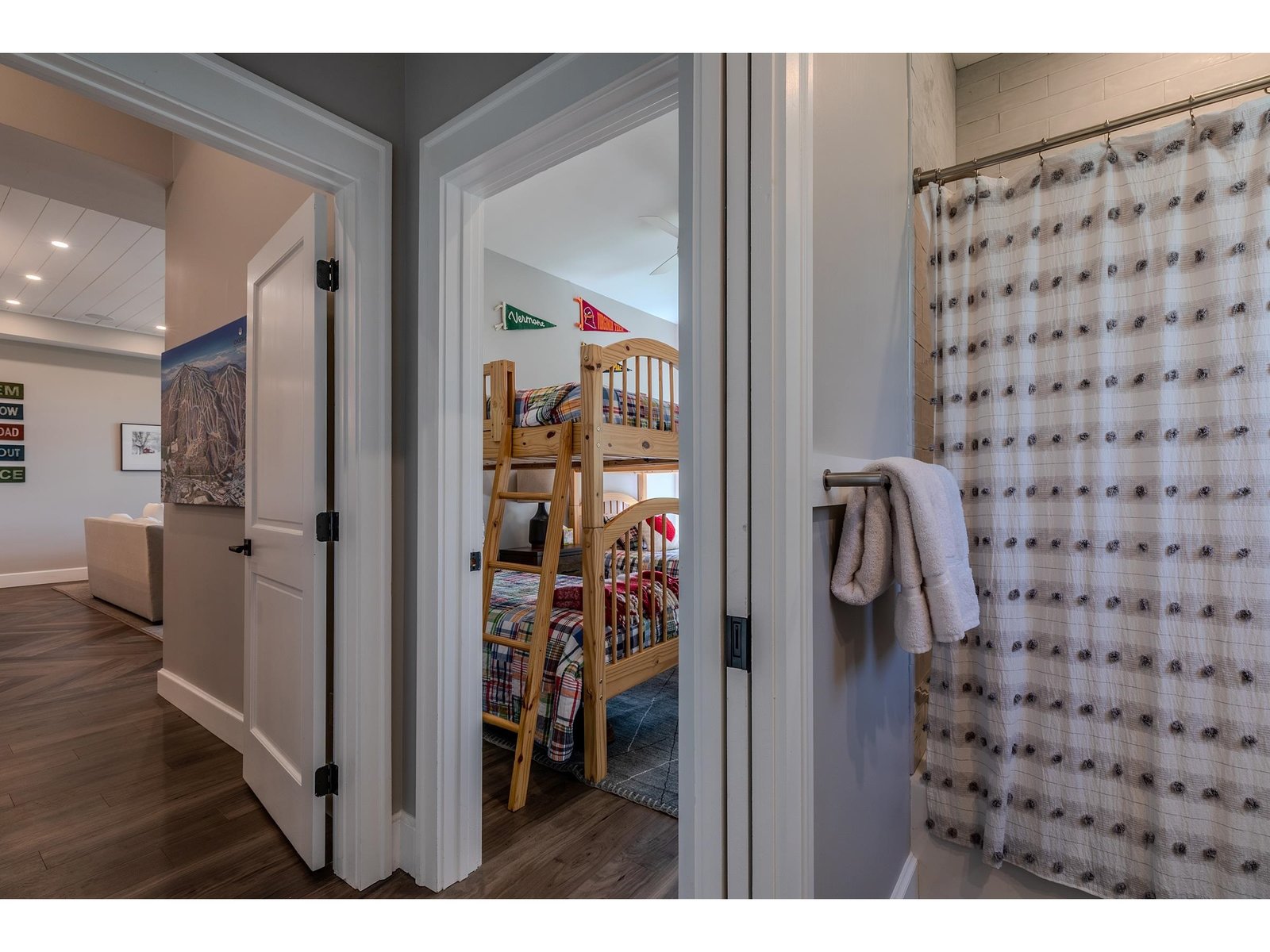Bunkroom entry