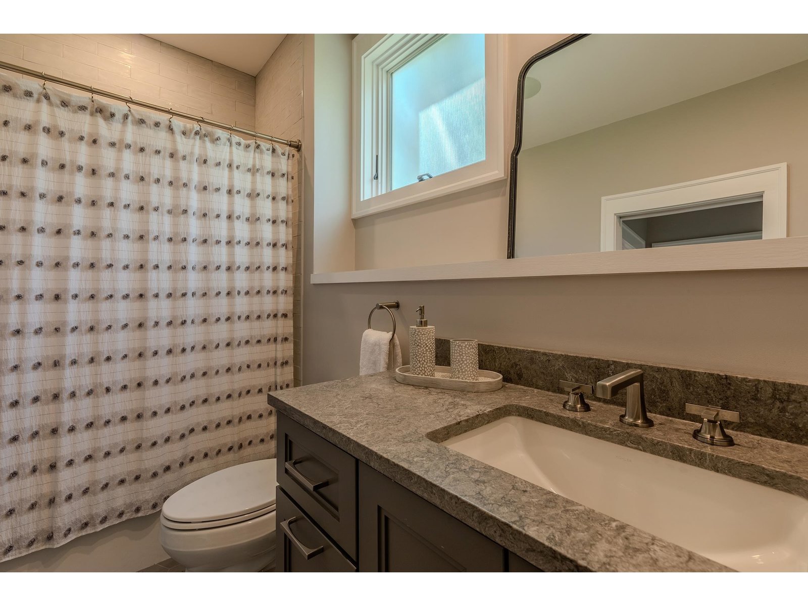 Bunkroom bath