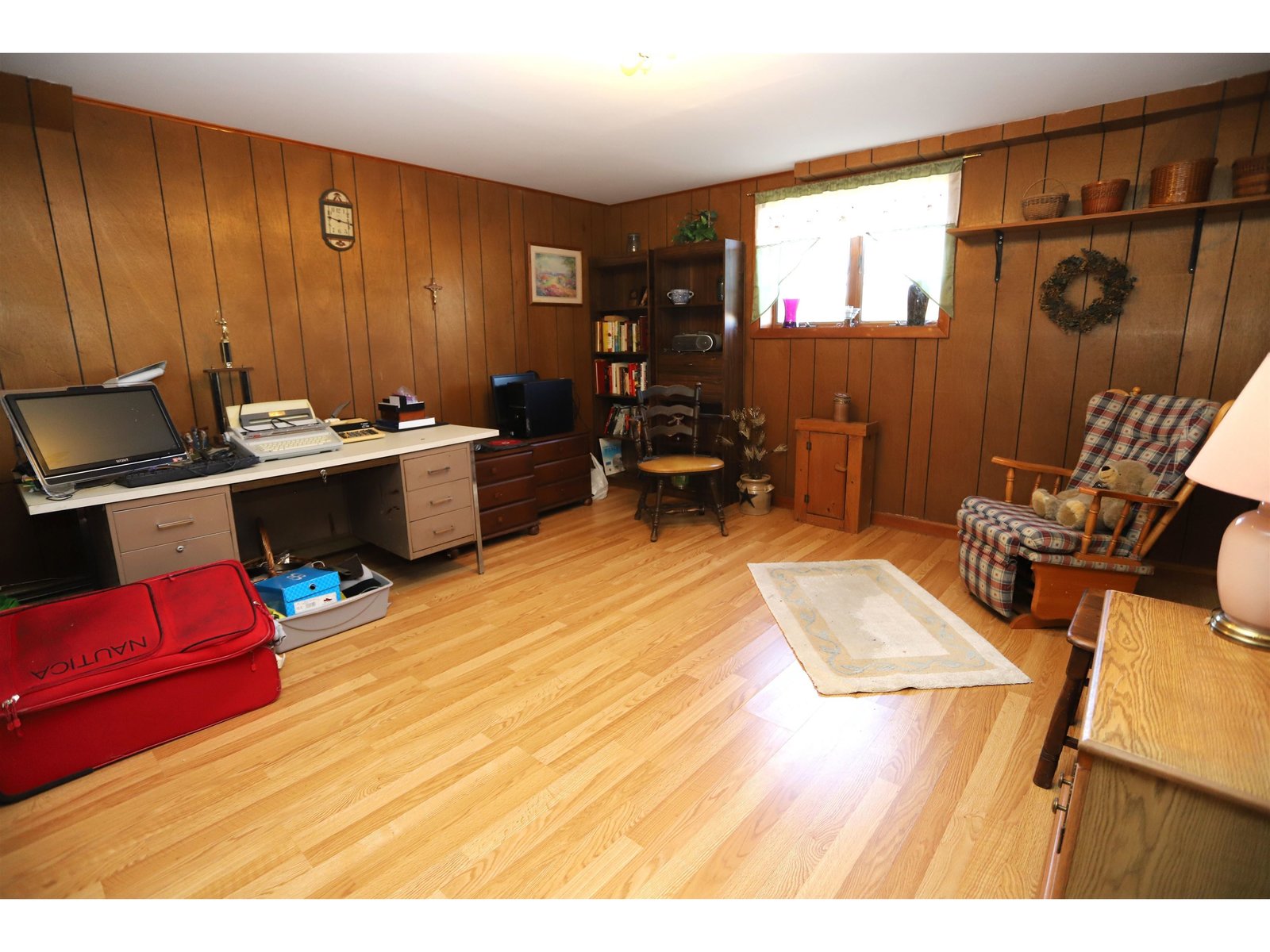 Family Room (lower level)