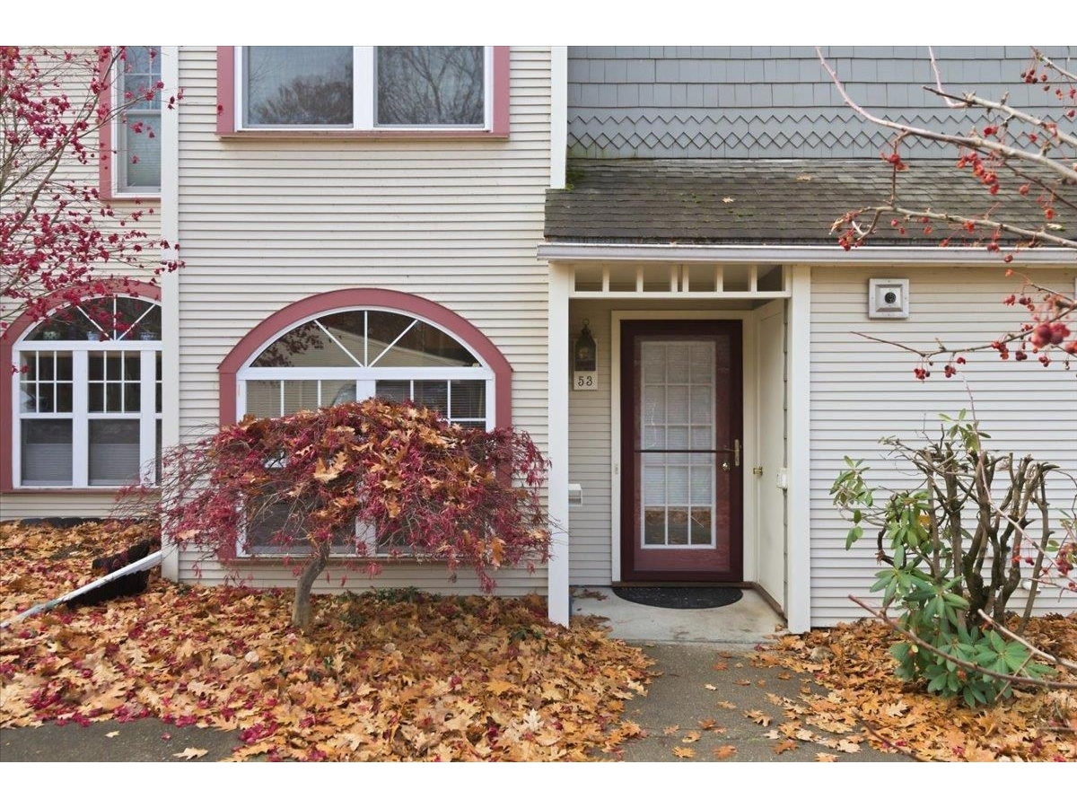 53 Northshore Drive, Burlington
