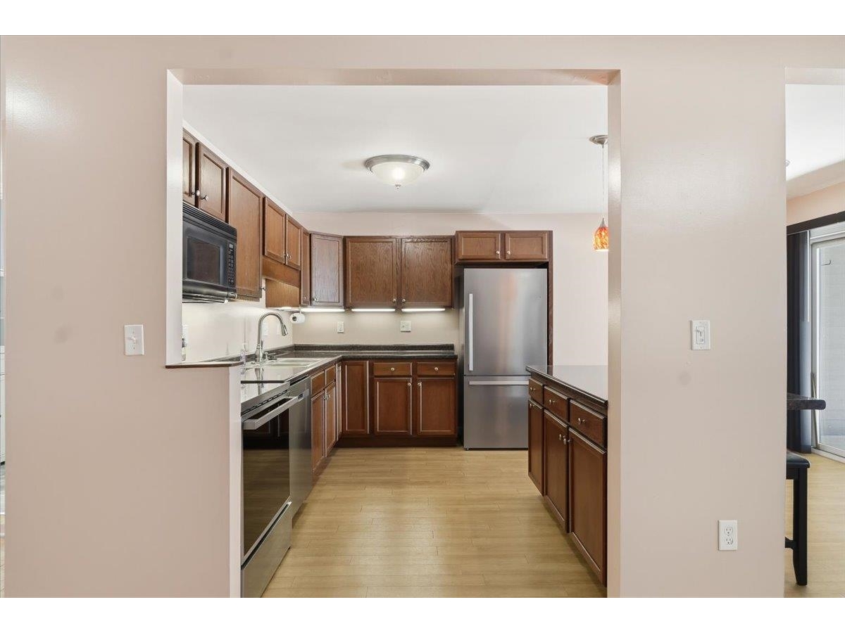 53 Twin Oaks Terrace