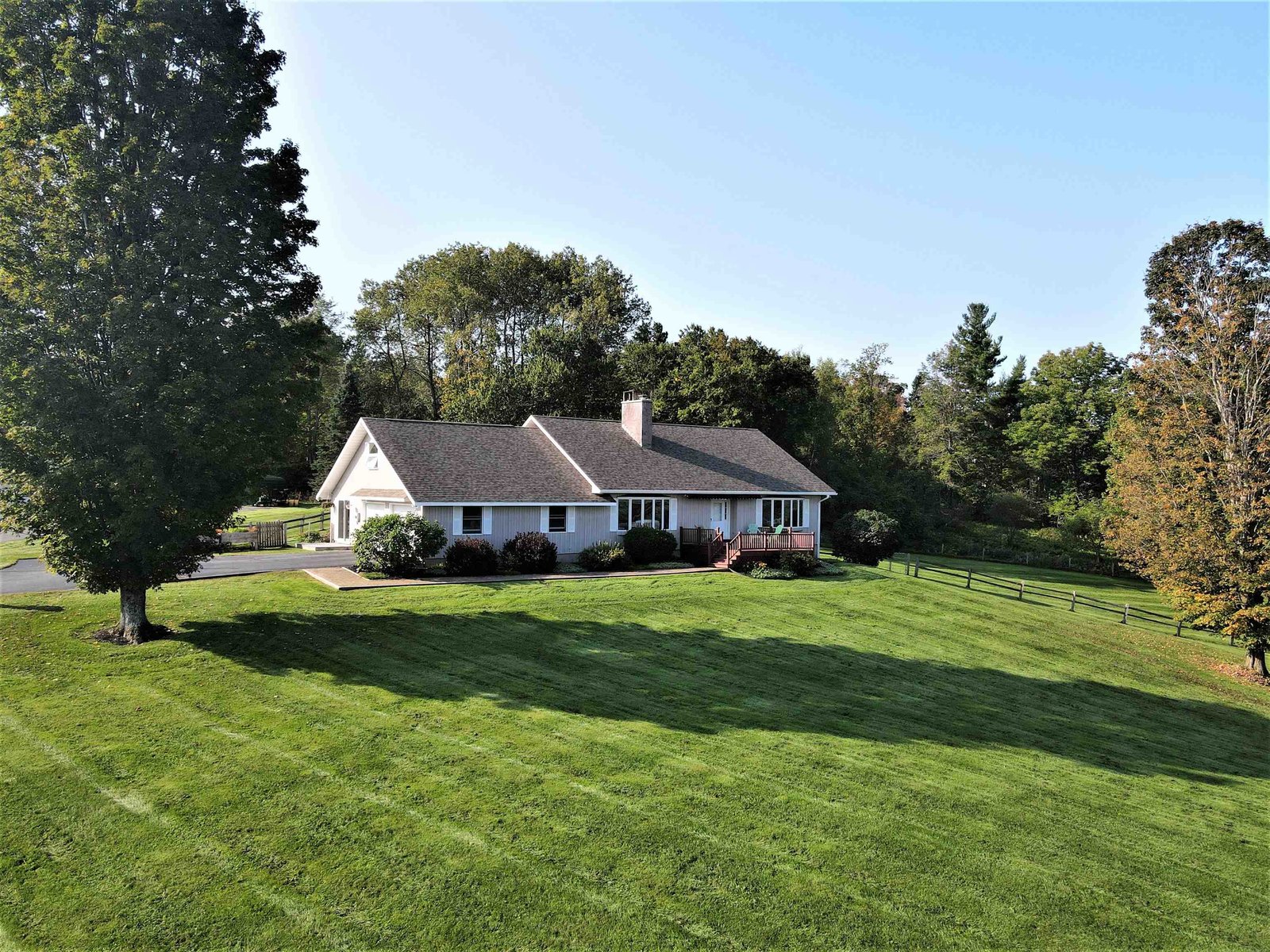 530 Memphremagog View