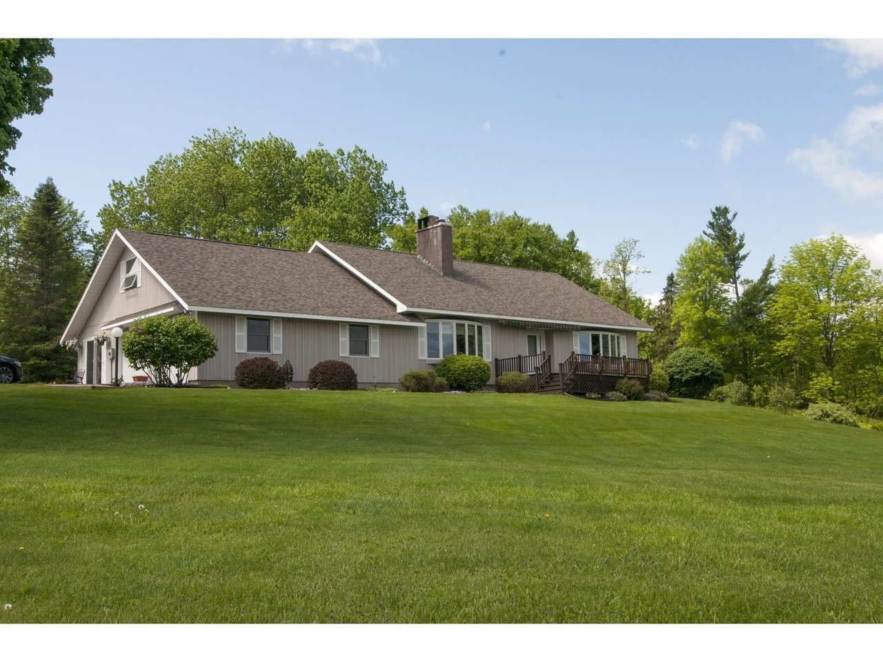 530 Memphremagog Views Street