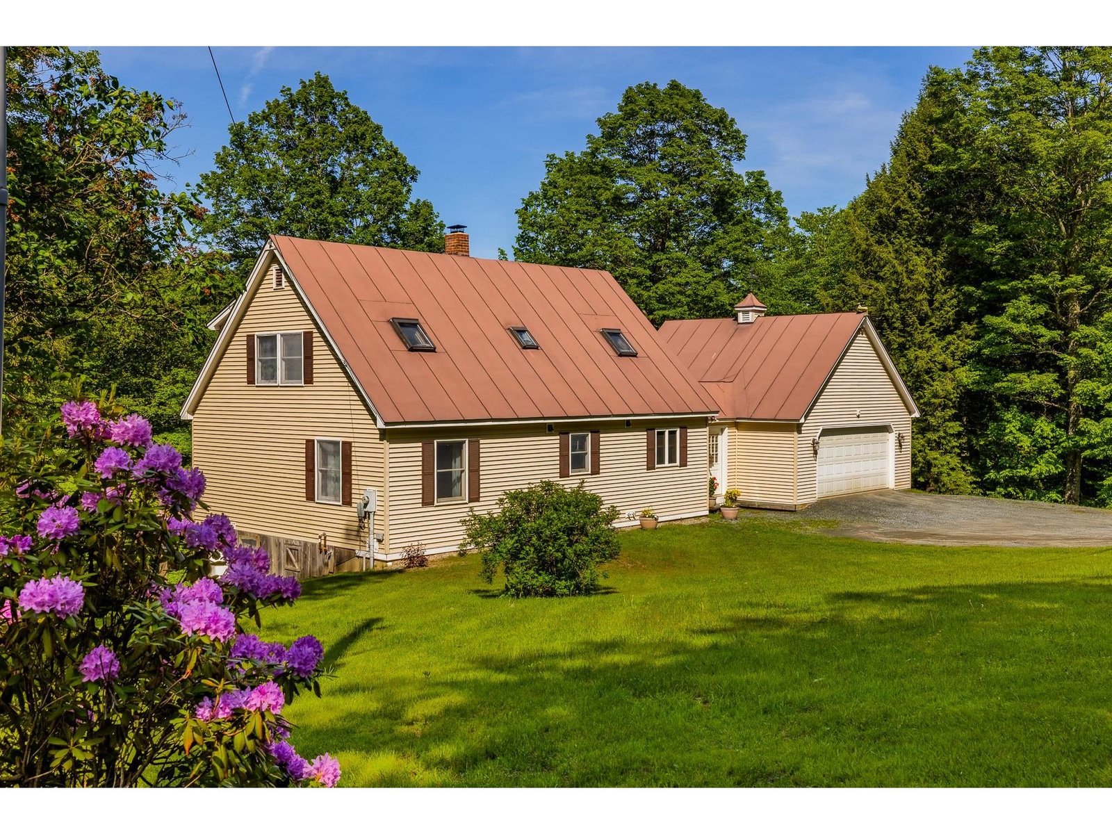 530 West Road, Barnard