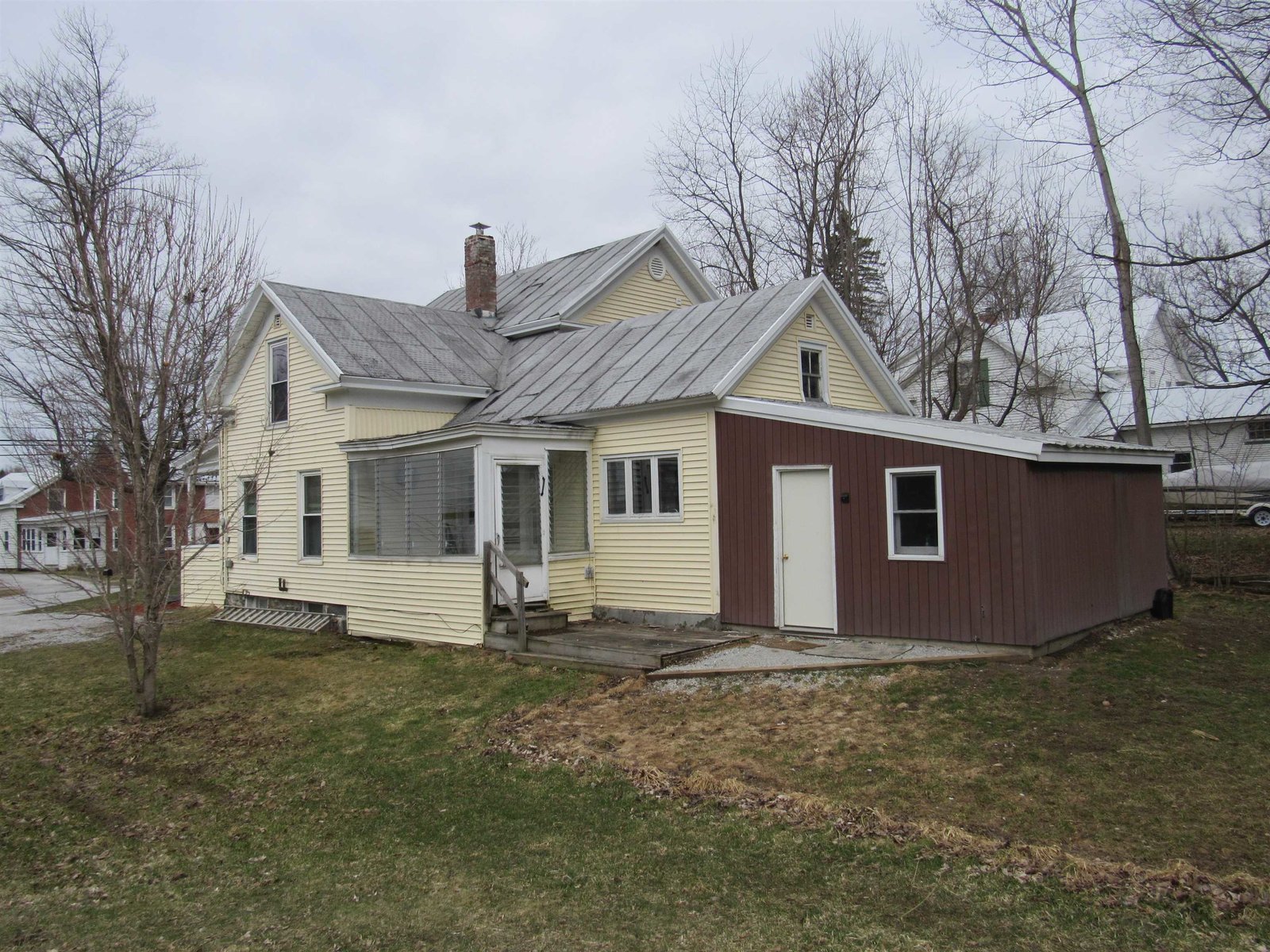 5302 Main Street