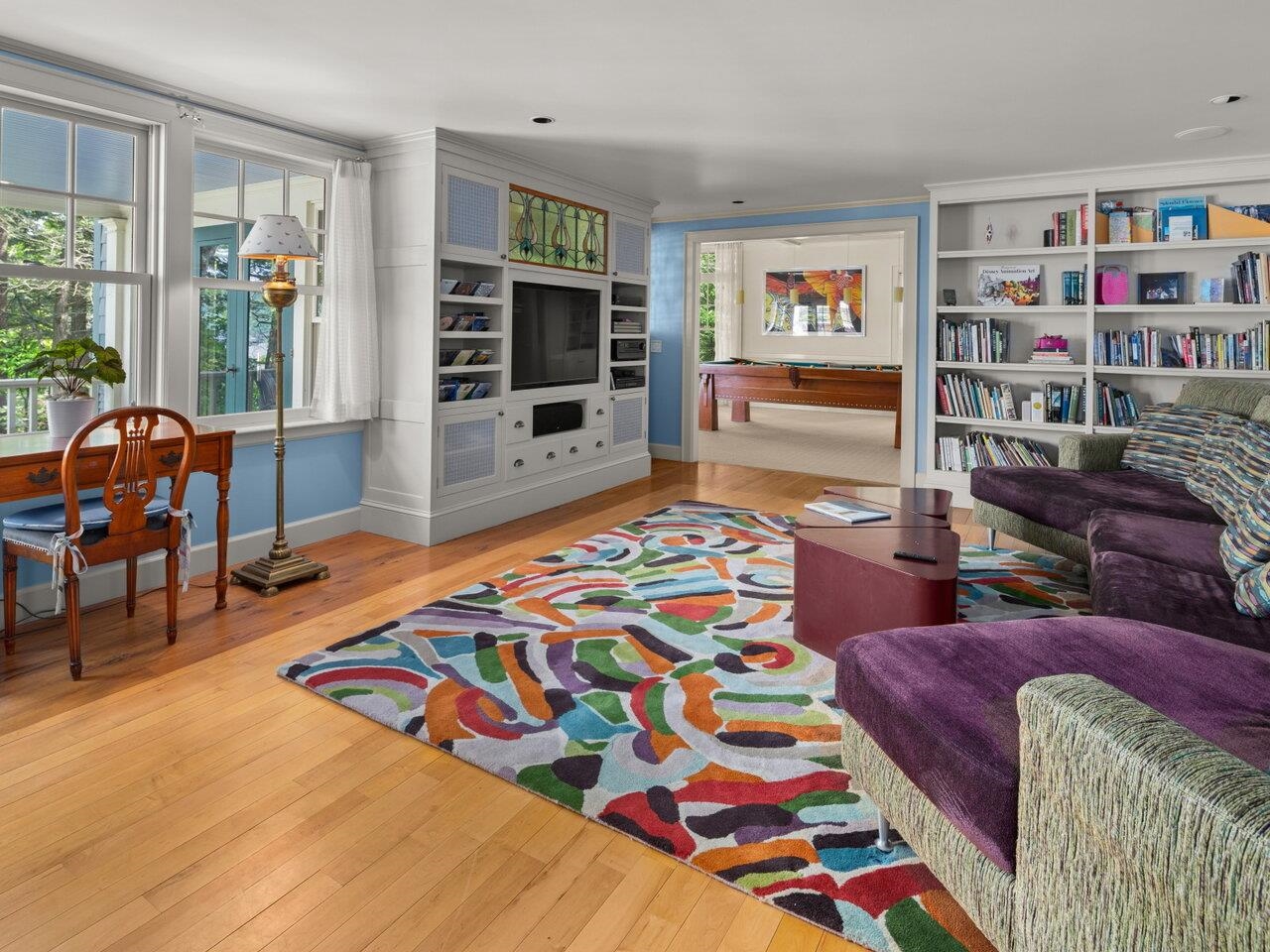 Expansive classic parlor