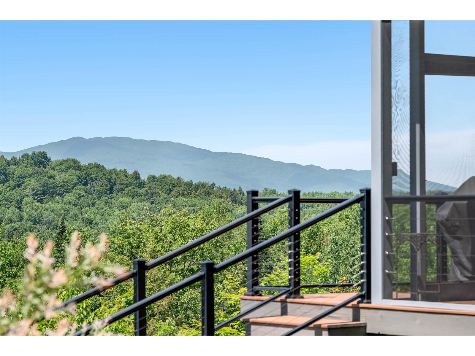 532 Mountain Estates Drive