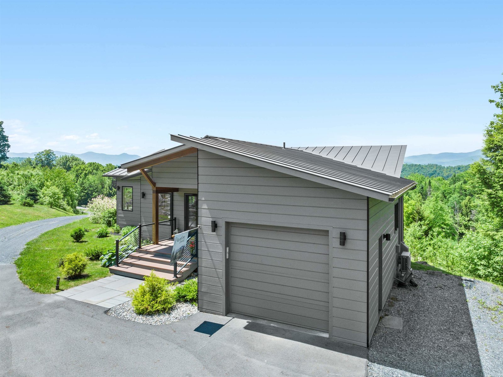 532 Mountain Estates Drive