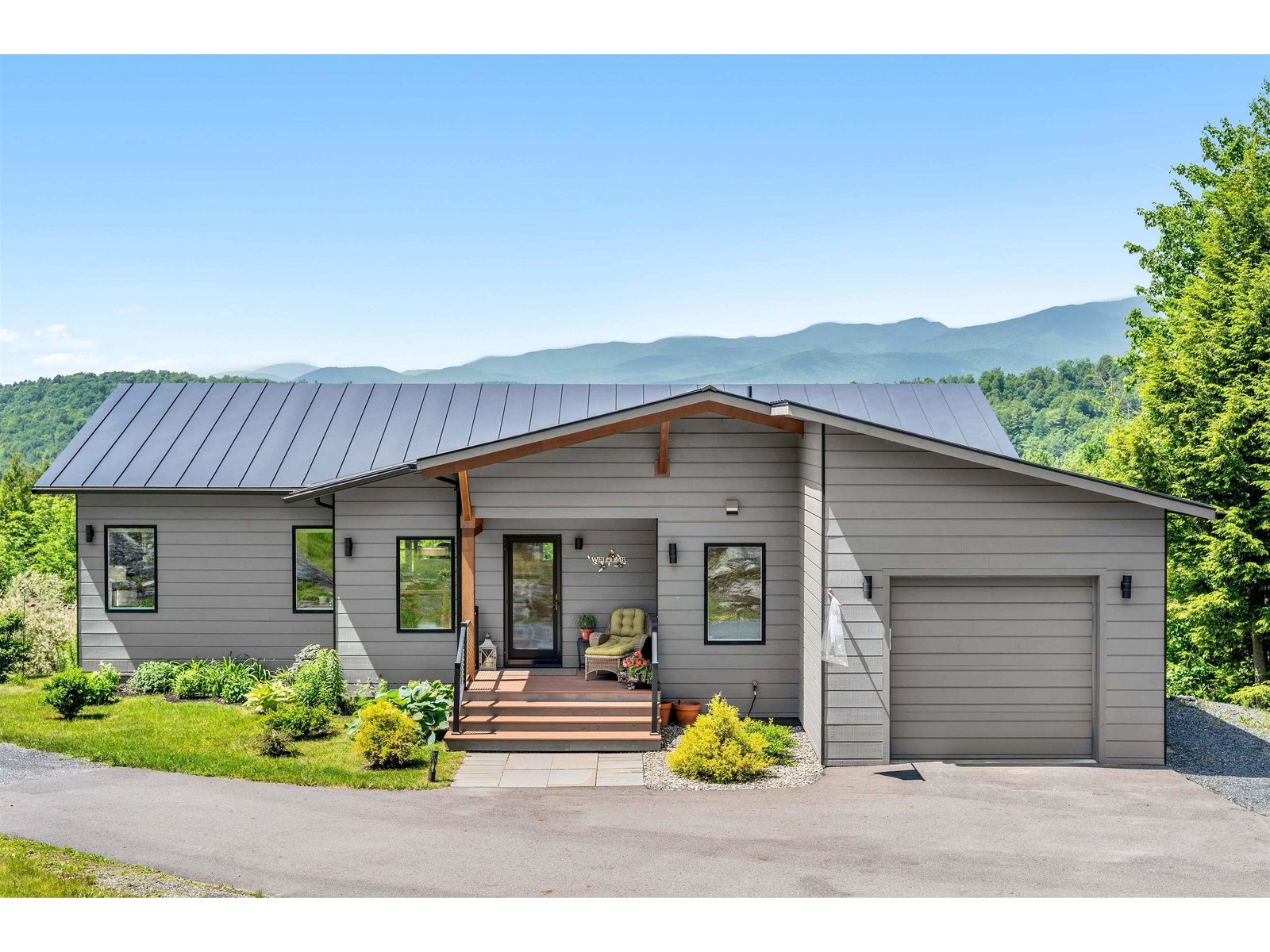 532 Mountain Estates Drive