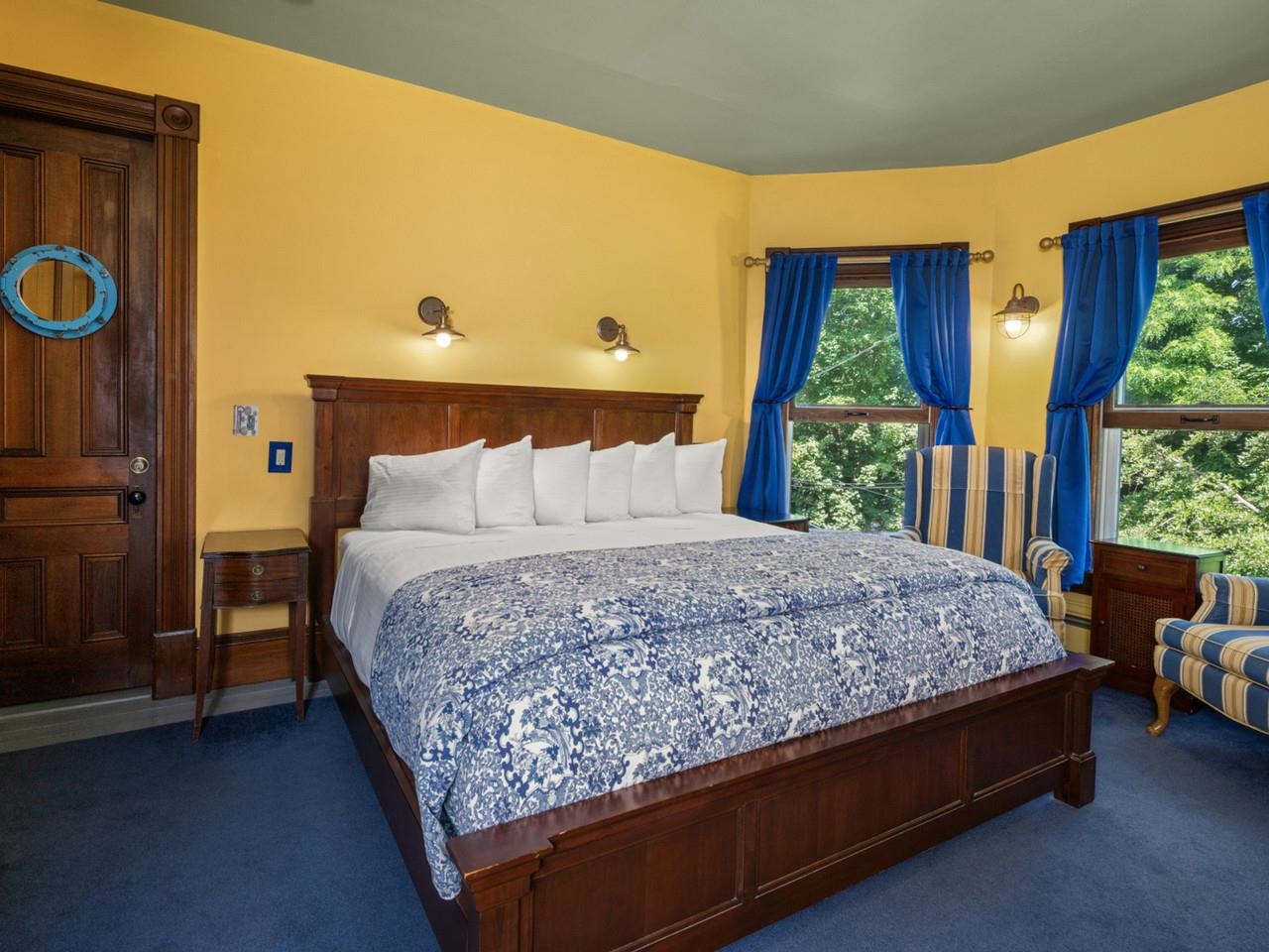 2-Bedroom Suite