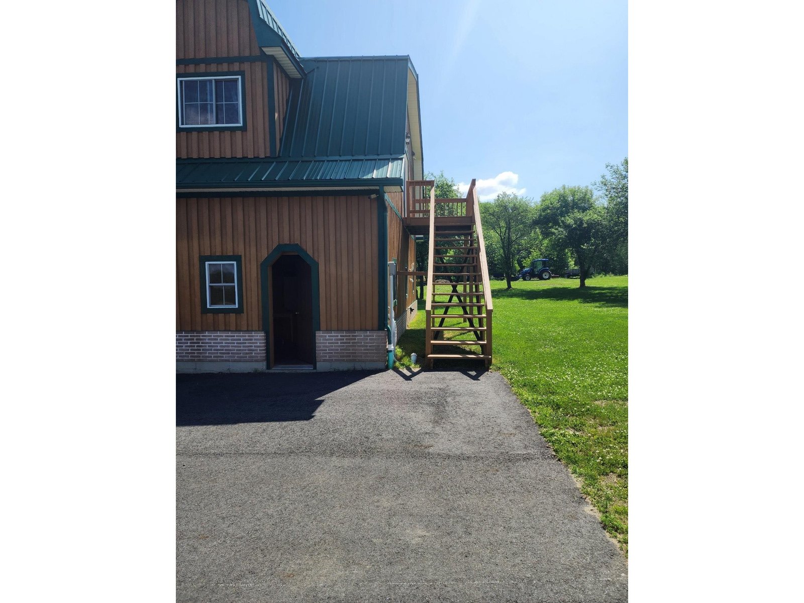 535 Mead Hill Road