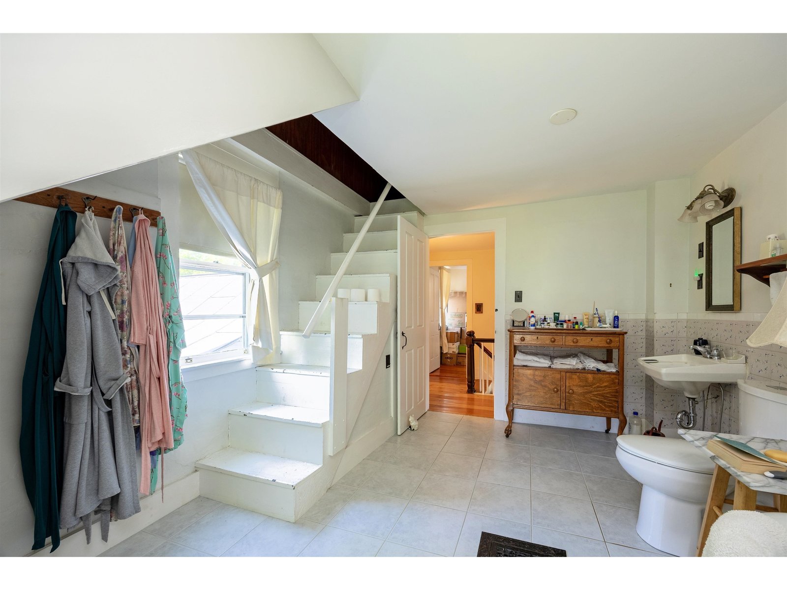 535 Oxbow Road