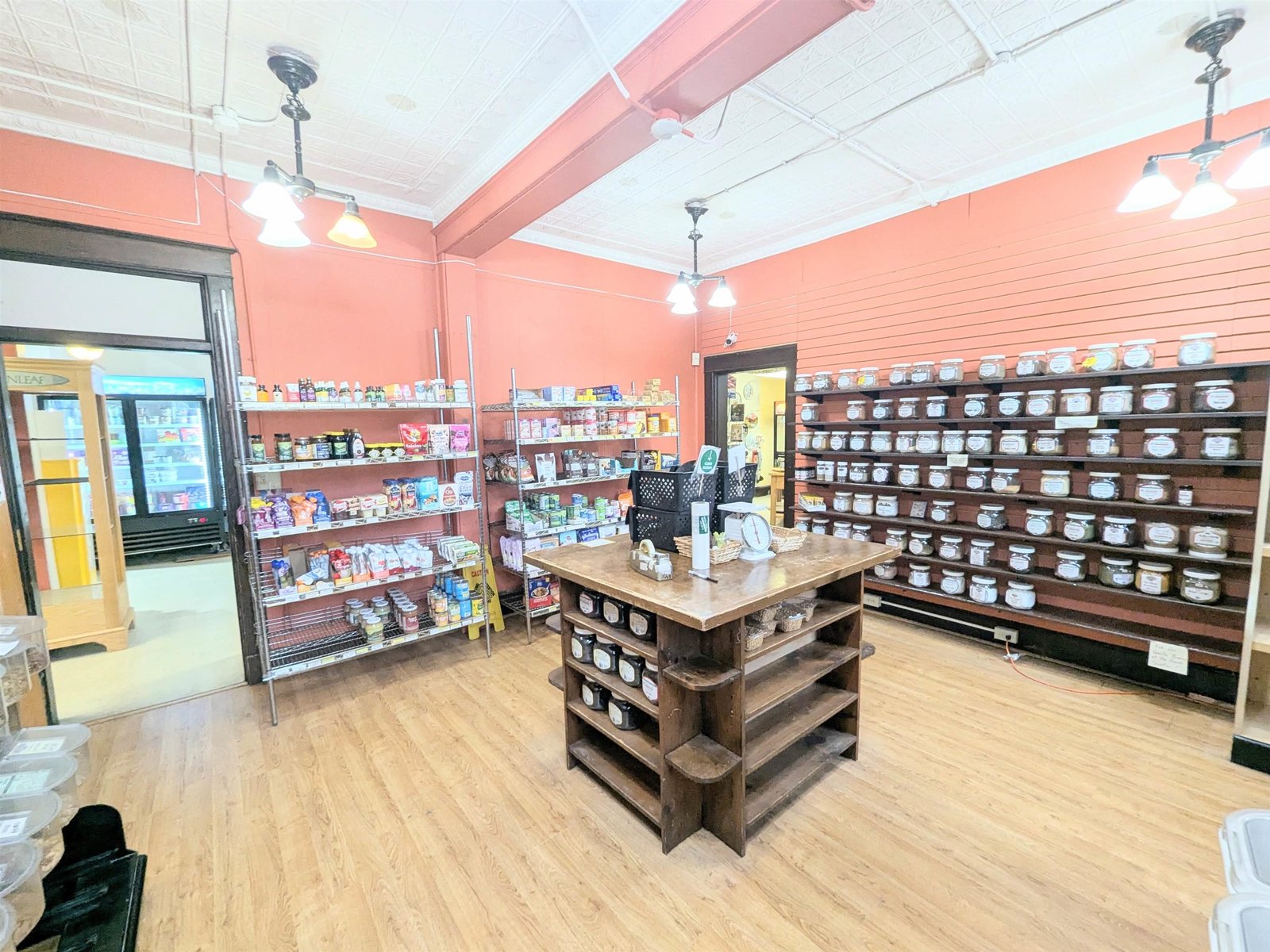 537 Railroad Street