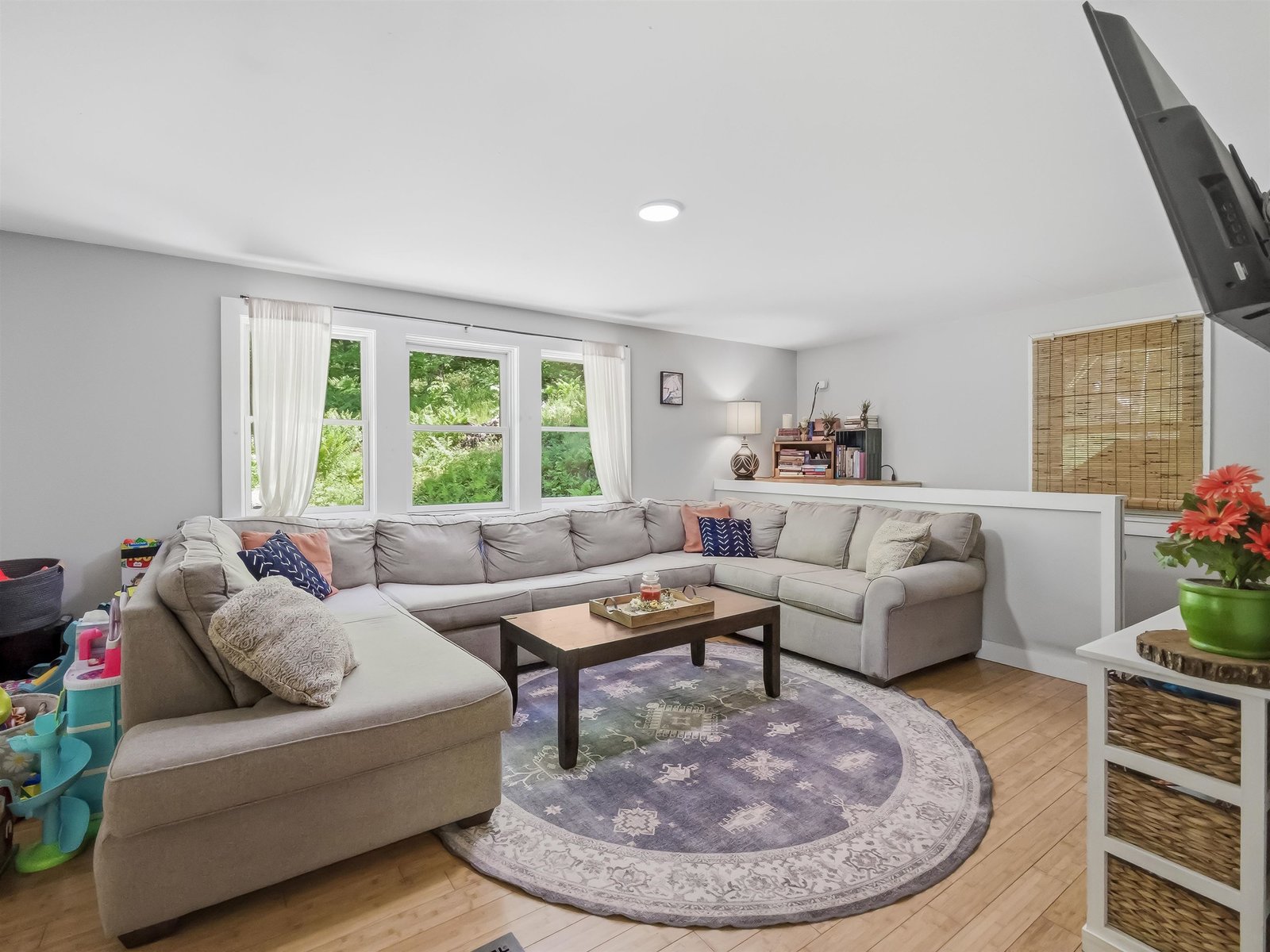538 Bridgewater Center Road