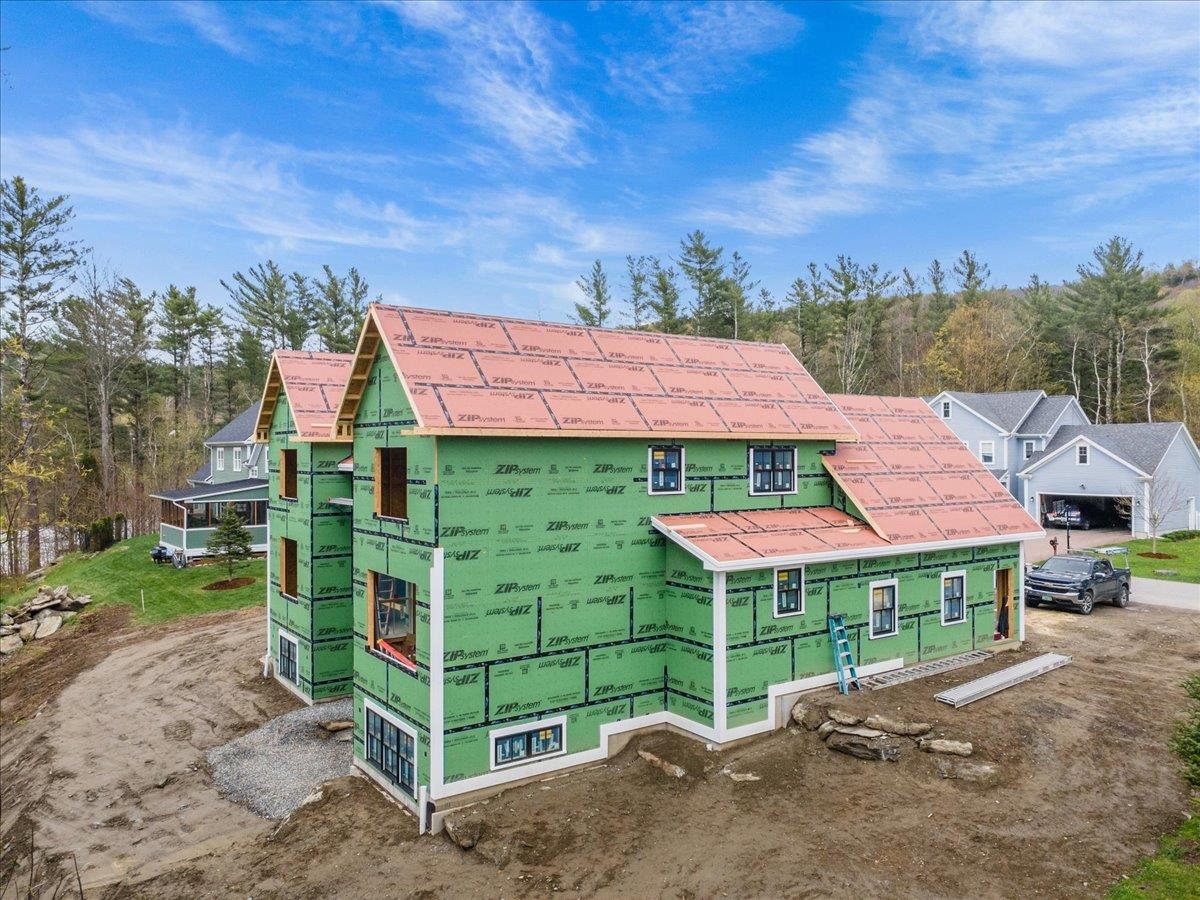539 Thomas Lane, Unit 27