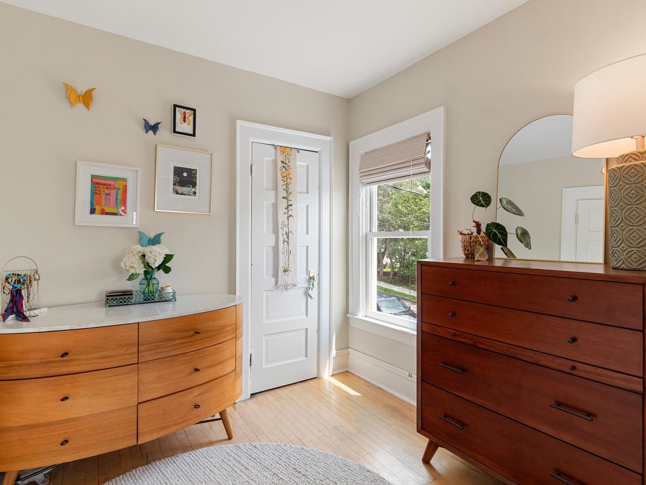 Primary sitting/dressing room