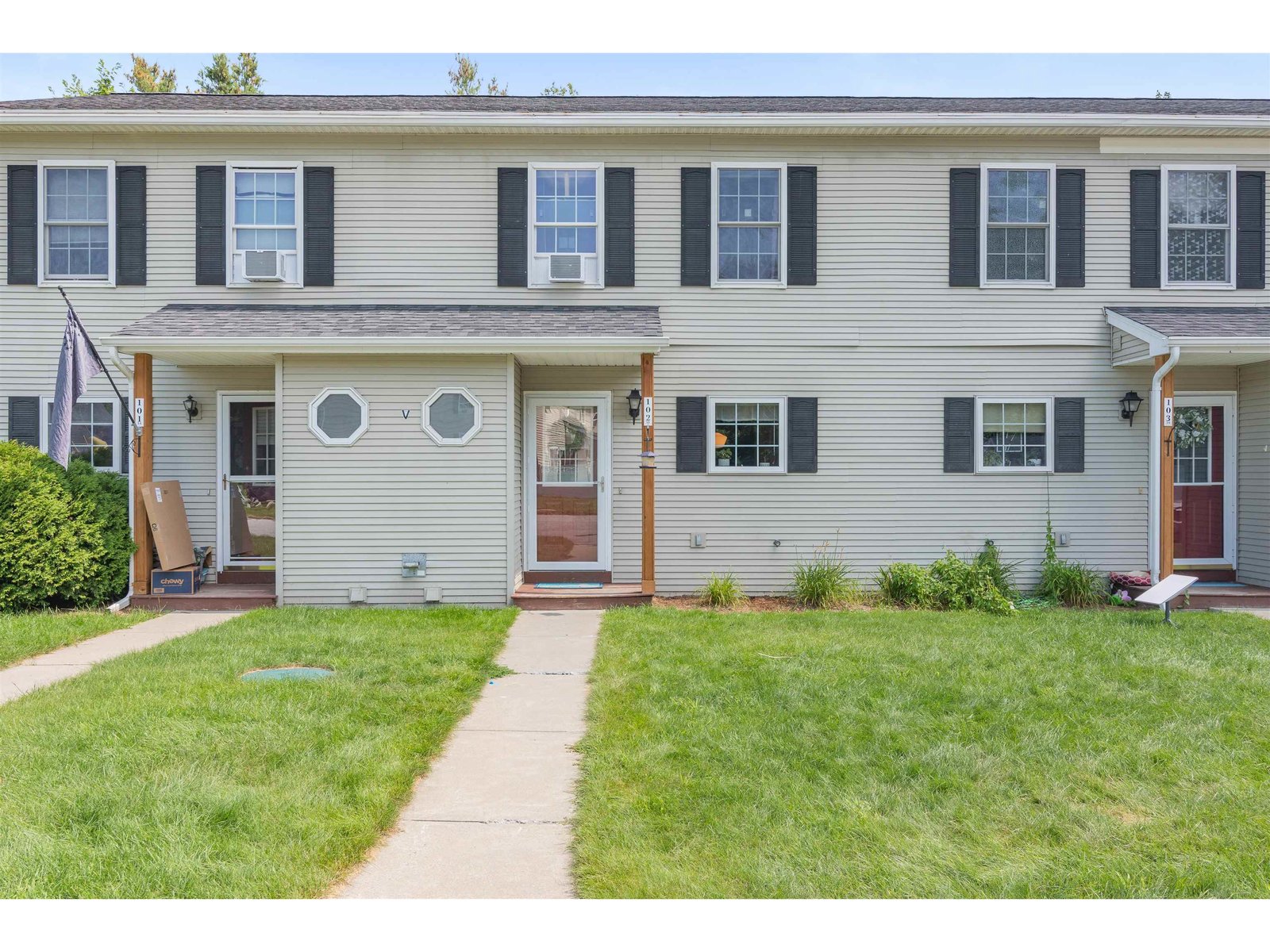 54 Colonial Road, Unit 102