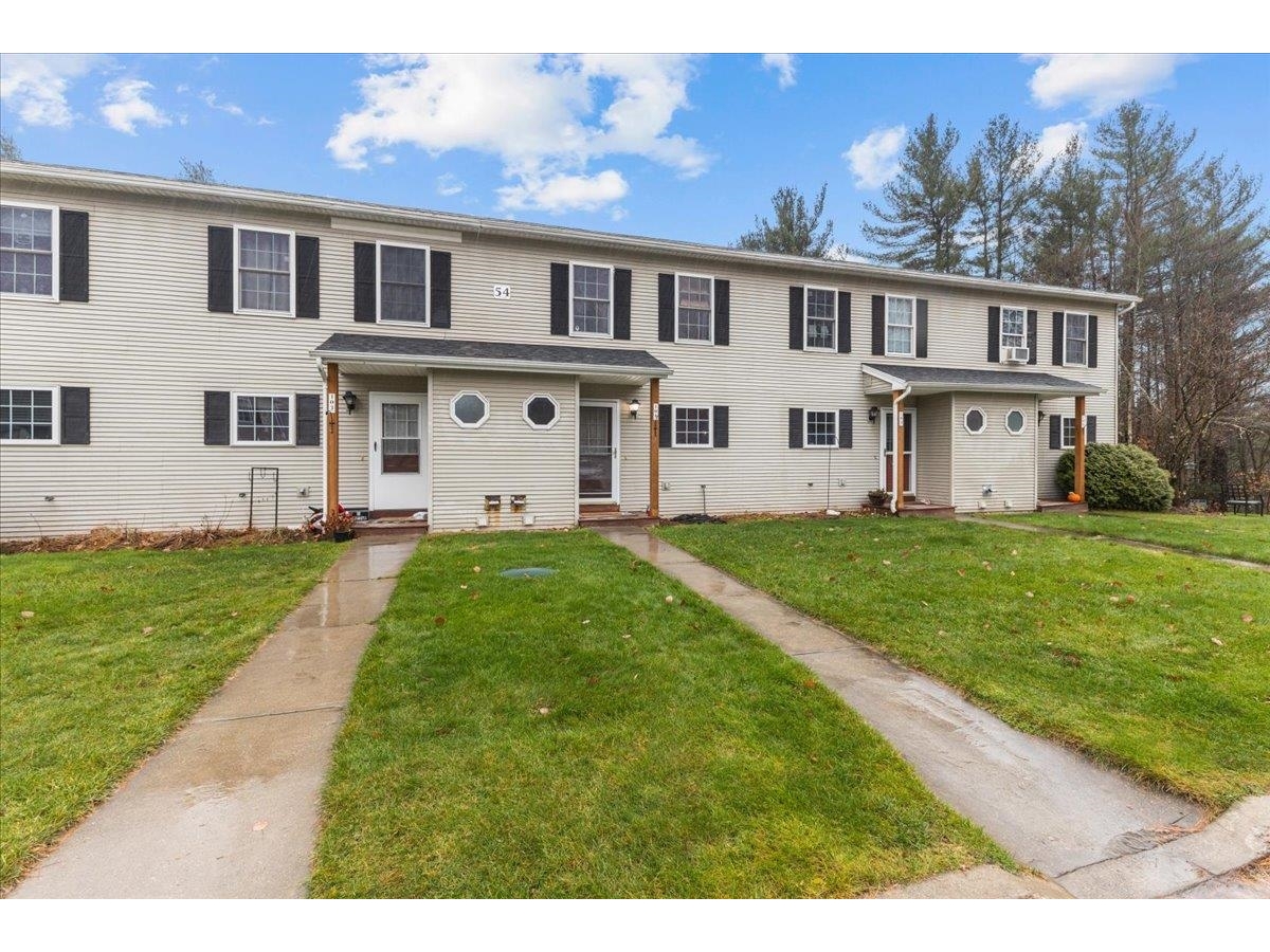 54 Colonial Road, Unit 104