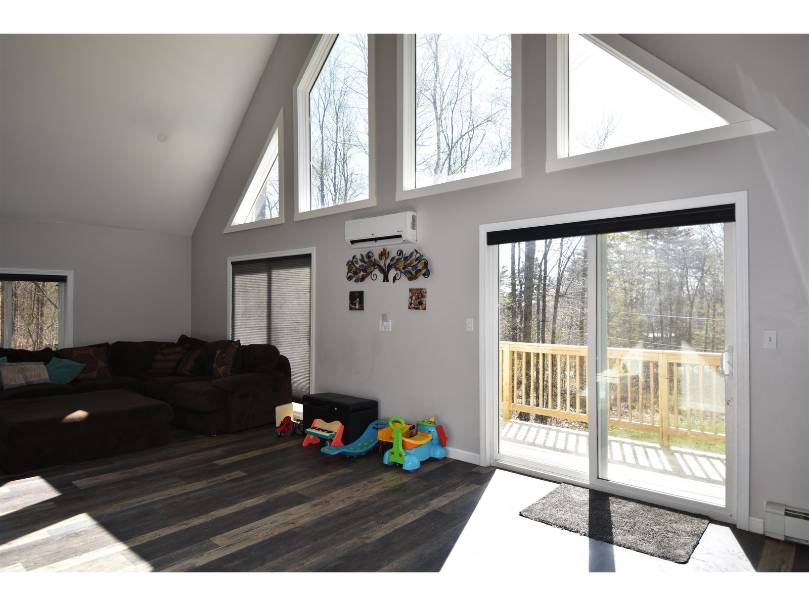 54 Forest Ridge Drive