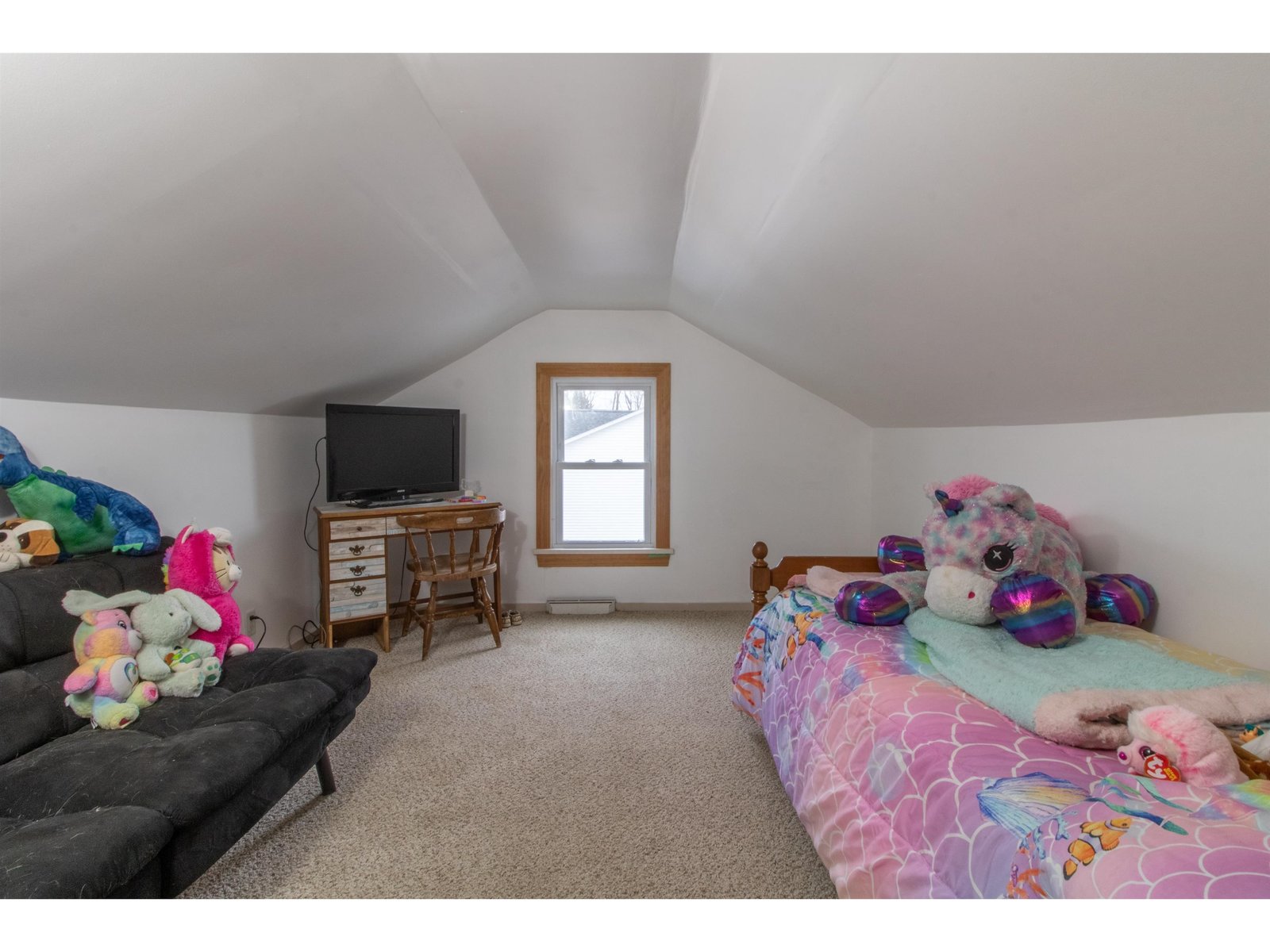 54 Kingsbury Avenue