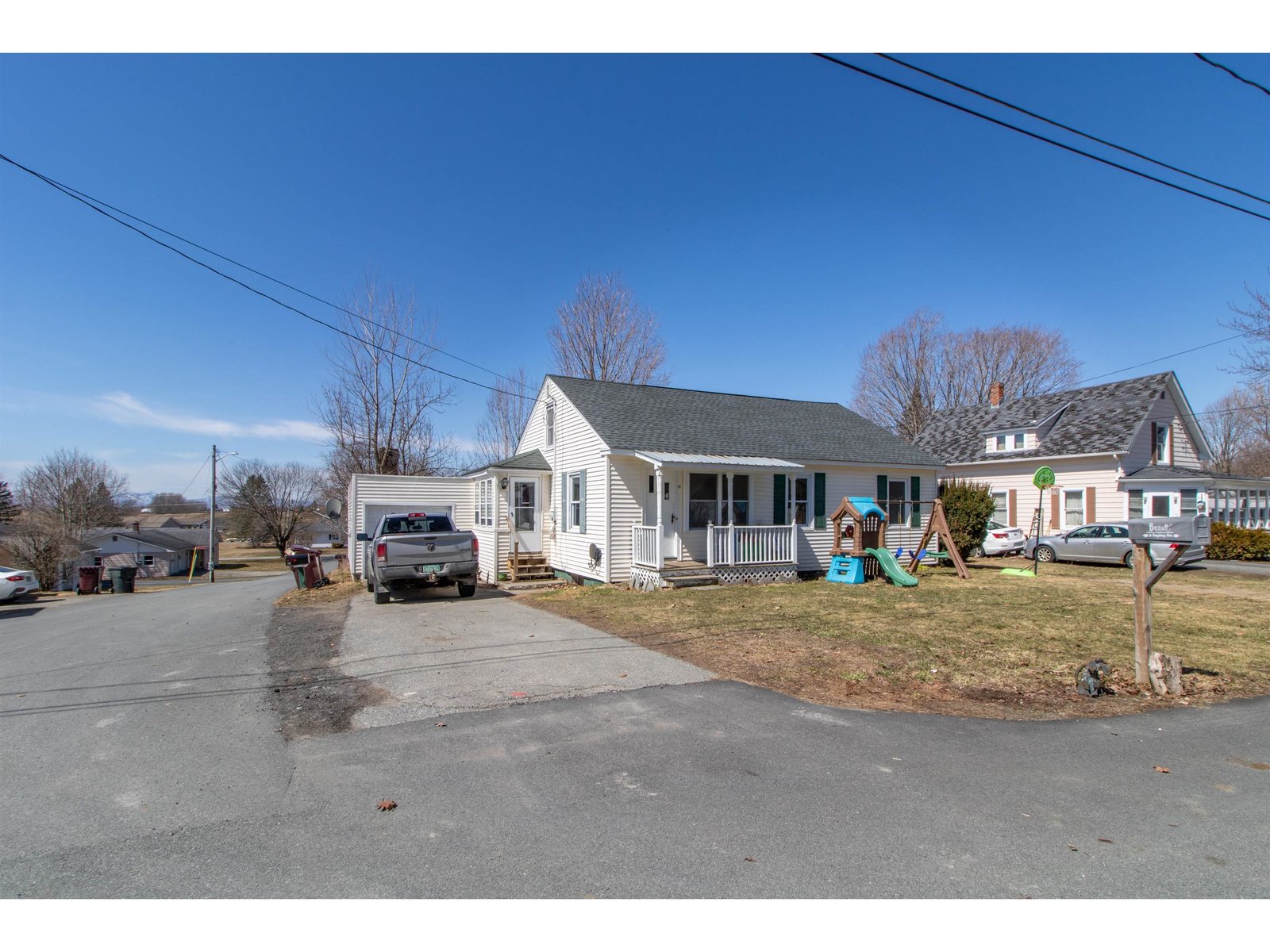 54 Kingsbury Avenue