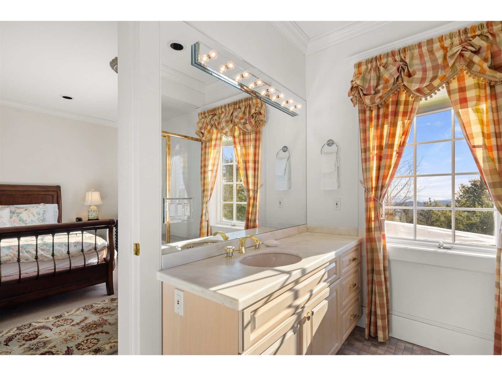 54 Upper Springs Road, Unit 56