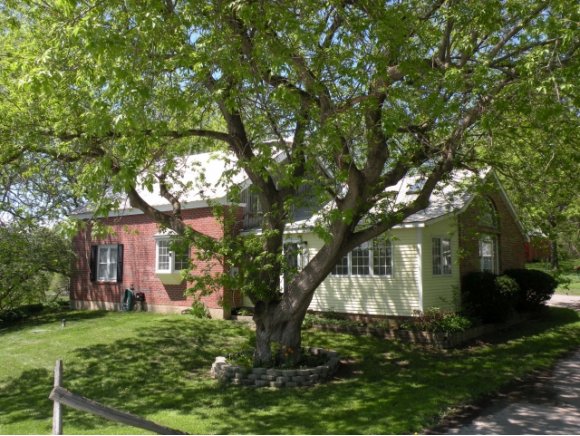 541 Bishop Rd